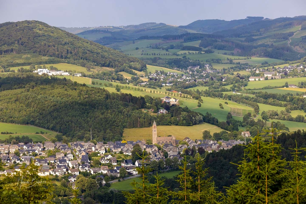 Blick vom Beerenberg auf den Rothaarkamm